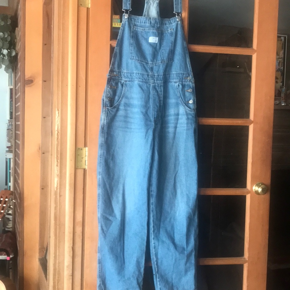 Levi’s Classic Blue Denim Overalls Urban Outfitters